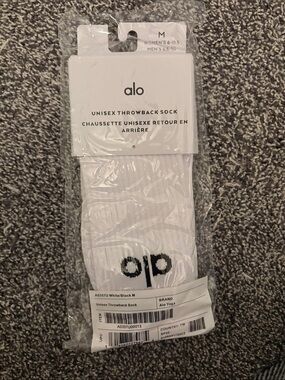 ALO Yoga Unisex Throwback Socks